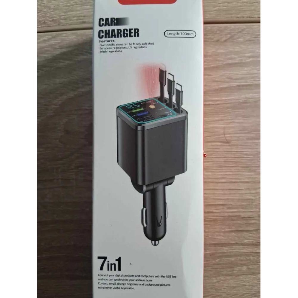 7-in-1 Retractable Car Charger 30W Fast Charge USB-C Lightning Digital Display